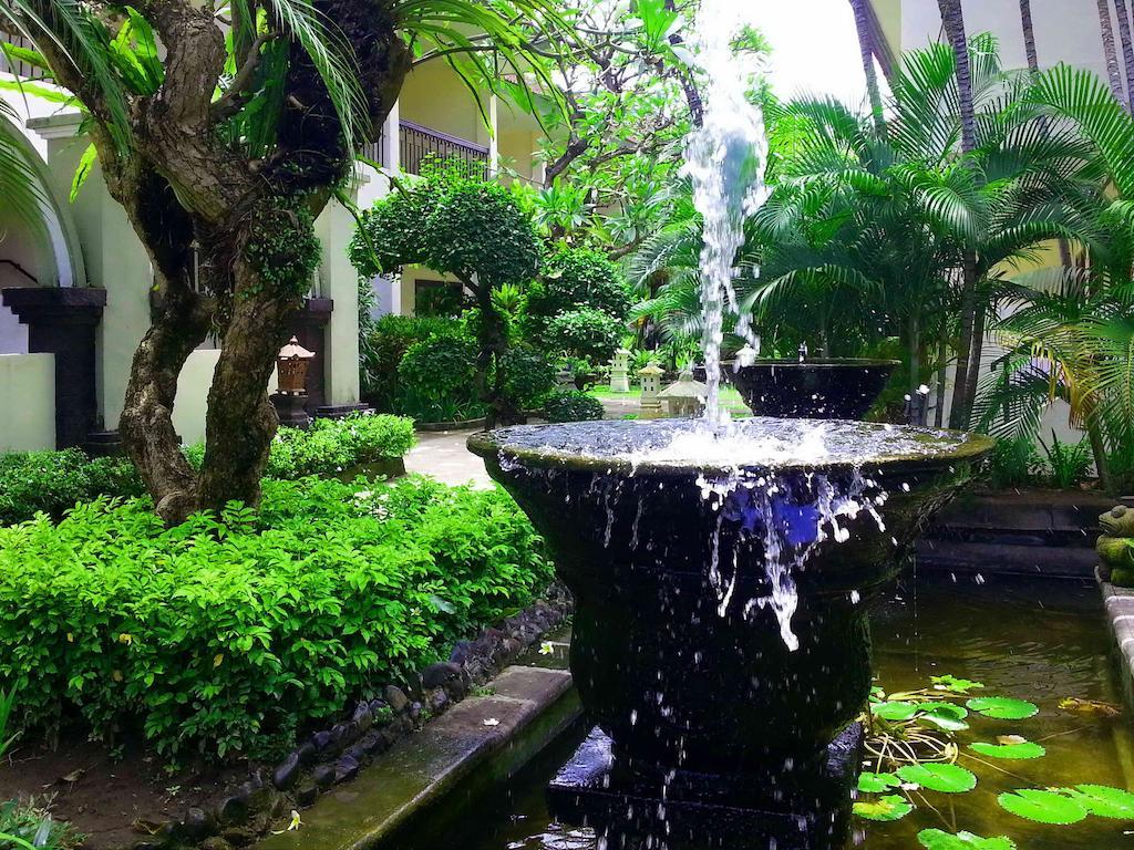 Legian Paradiso Hotel Екстер'єр фото